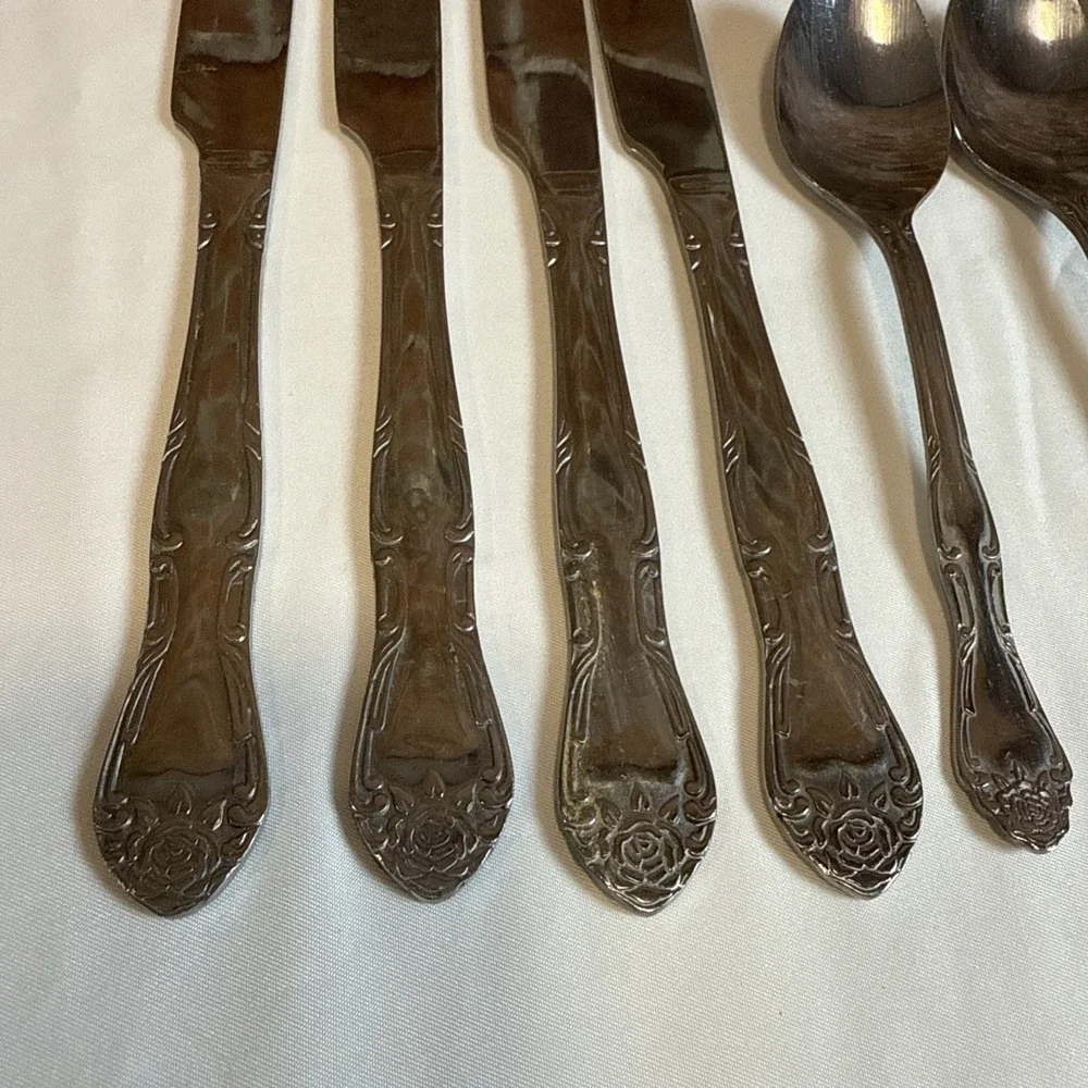 Unknown Stainless Flatware Forks Spoons Knives China Floral Set‎ of 10